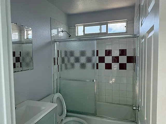 10604 Hickory St — Photo 5