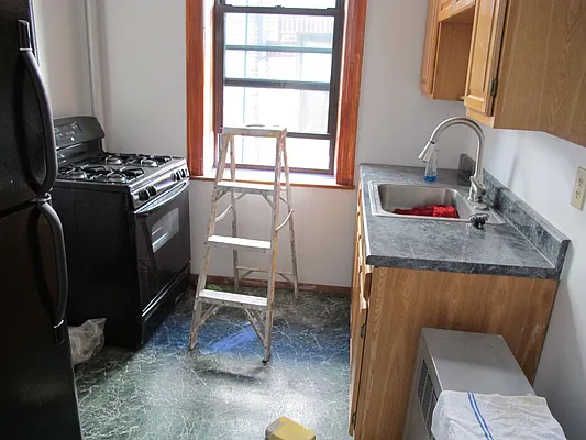 Rented by SUN WOOD REAL ESTATE | media 12