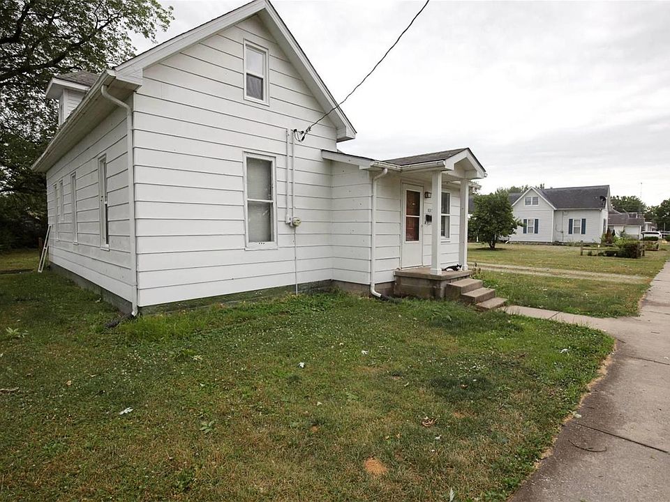 1012 N Main St, Saint Elmo, IL 62458 MLS 23037277 Zillow