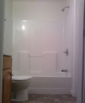 5th image of 218 W Taylor St