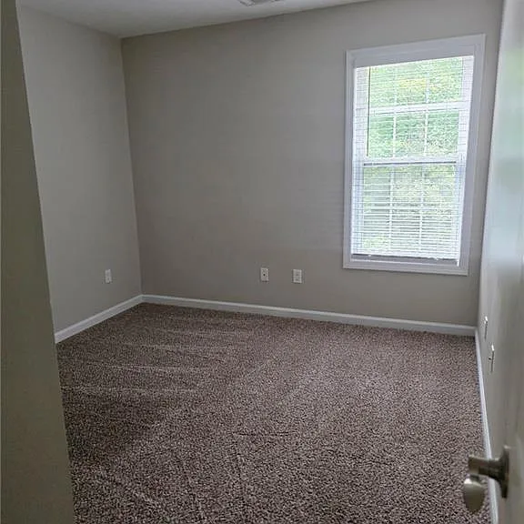 2257 Roseberry Ln — Photo 22