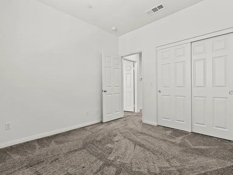 14610 Isla Vista Dr — Photo 25