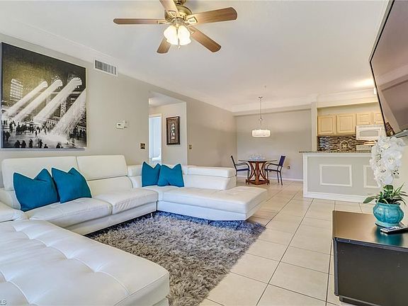 3rd image of 11500 Villa Grand APT 305