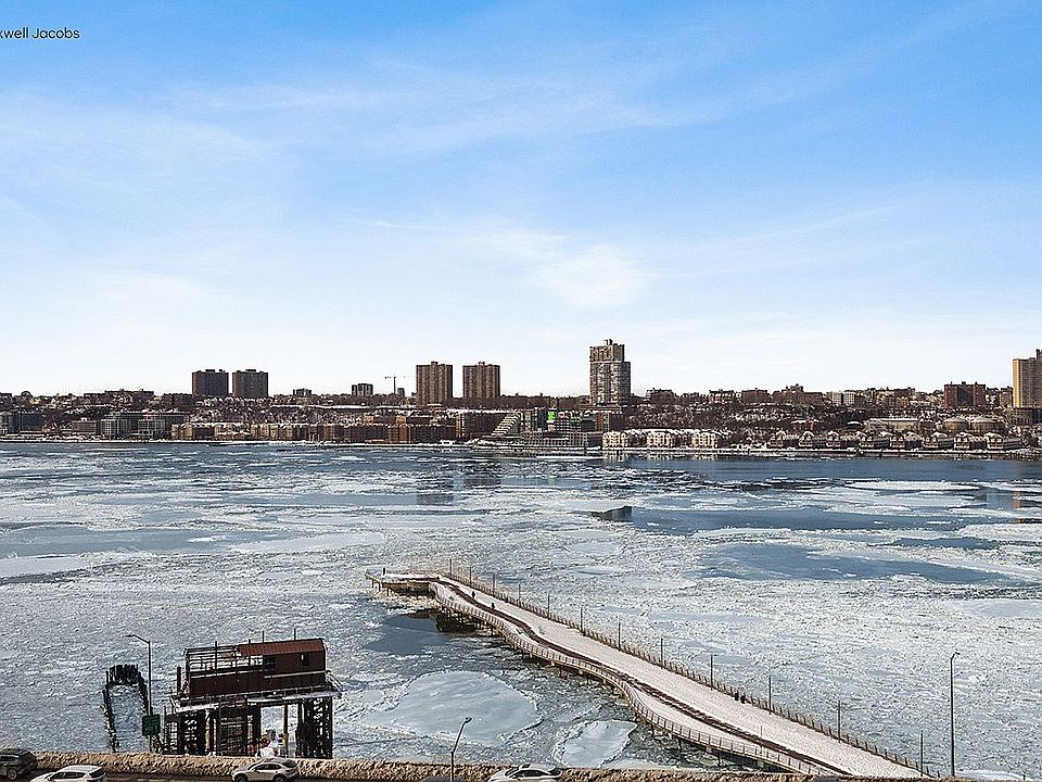 1st image of 200 Riverside Blvd APT 10L