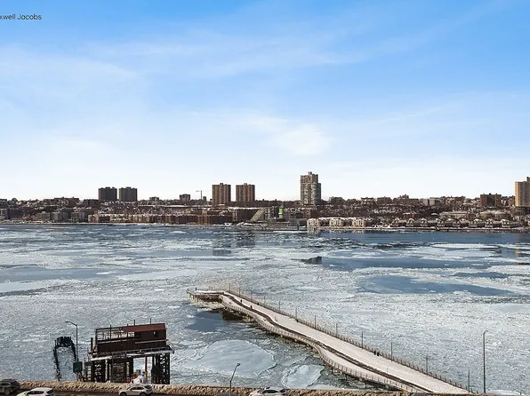 200 Riverside Blvd APT 10L, New York, NY 10069