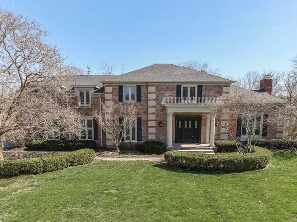 3641 Woodland Streams Dr, Greenwood, IN 46143