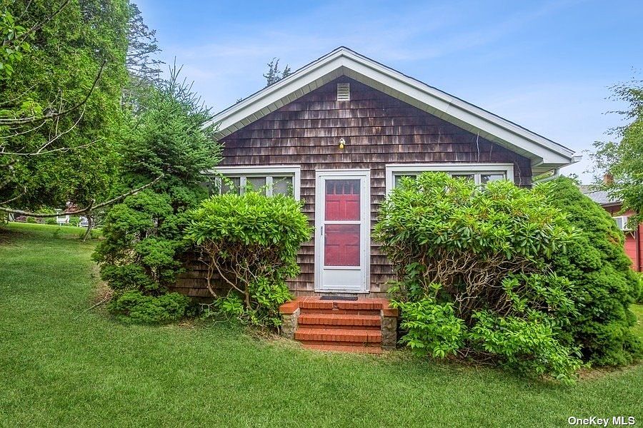 36 New York Avenue, Shelter Island Heights, NY 11965 Zillow