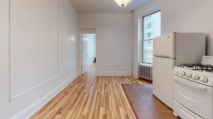 Rented by Bond New York | media 5