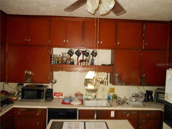 4th image of 1695 S Palm Cir