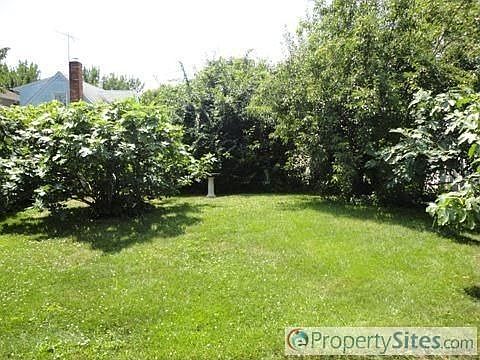 2nd image of 8416 259th St