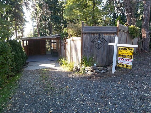 4th image of 16421 Lemolo Shore Dr NE