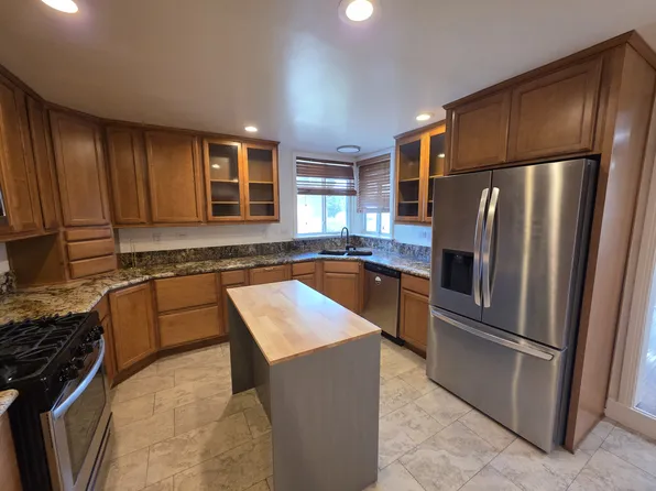 6954 Glade Ave, Canoga Park, CA