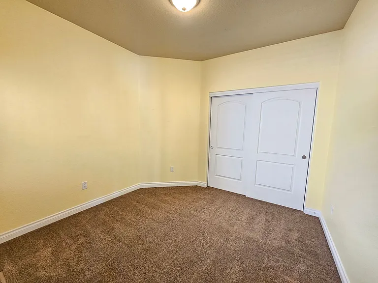 18187 Kodiak Bear Ct — Photo 10