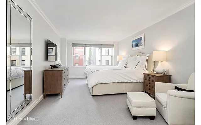 Sold by Douglas Elliman | media 16