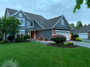 57 Hampshire Ln, Mendon, NY 14506