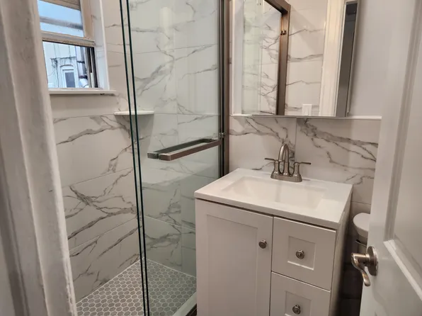 31-86 31st Street image 18 of 21