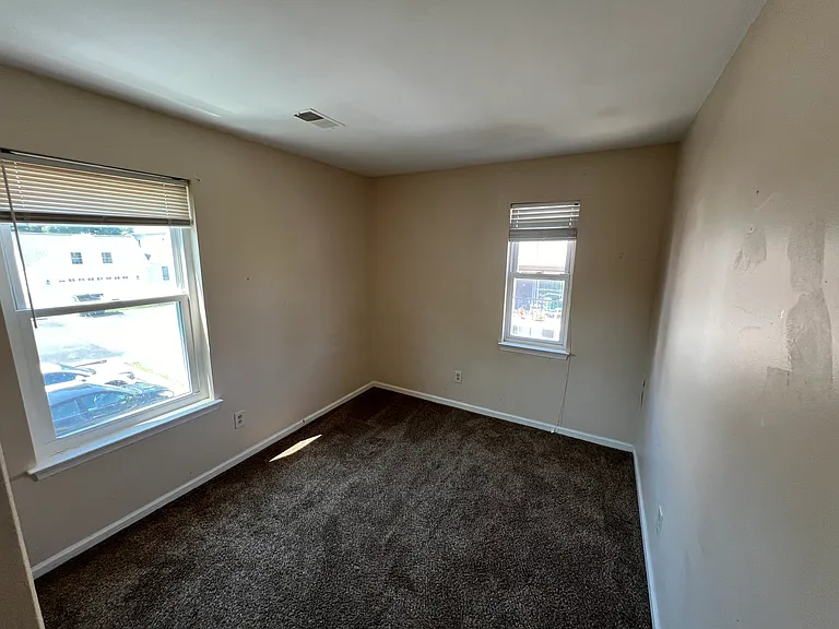 1314 Lincoln Avenue — Photo 8