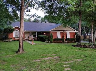 13195 Hackberry Dr, Mobile, AL 36608