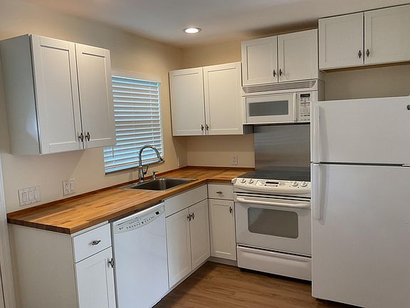2nd image of 147 Cedar St #3