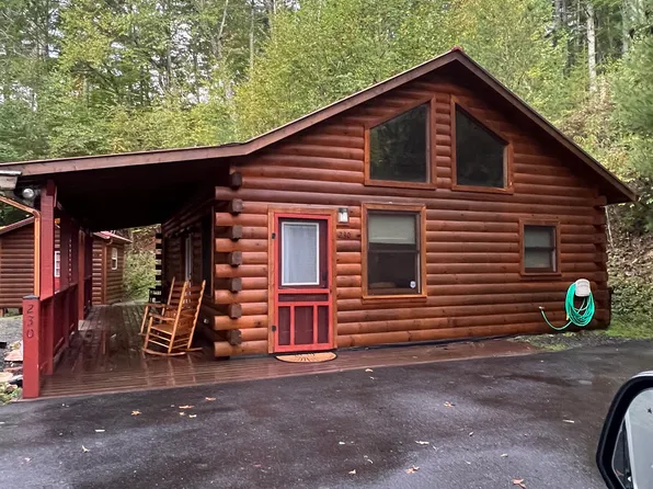 230 Laurelwood Cir, Murphy, NC 28906