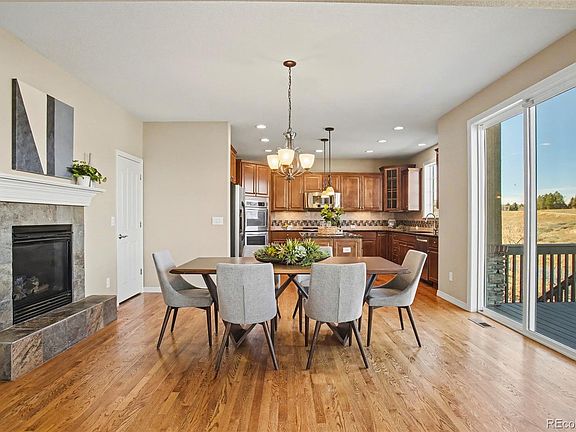 4th image of 10896 Valleybrook Circle