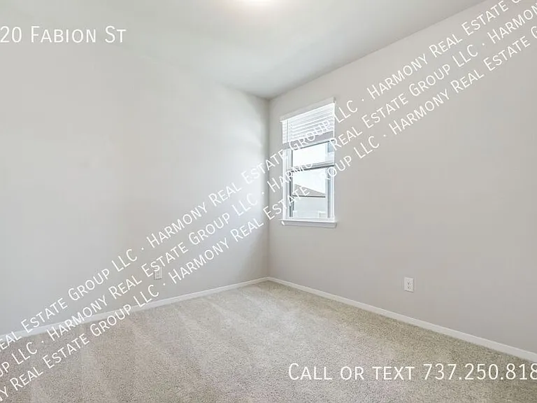 220 Fabion St — Photo 27