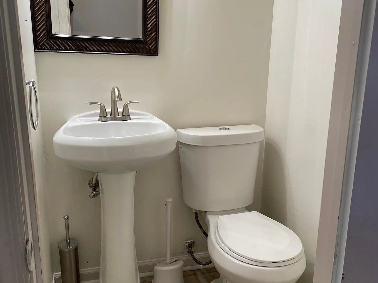 131 Old Forge Drive — Photo 4