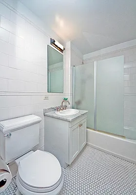 Rented by Keller Williams NYC | media 16