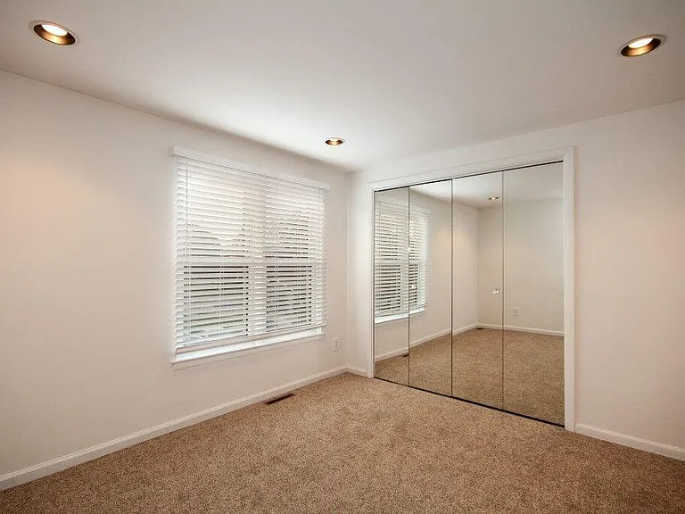 345 Clark St — Photo 13