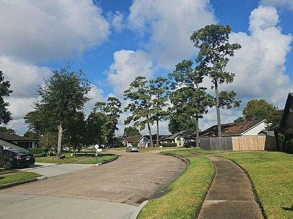 4th image of 13359 Villagrove Dr