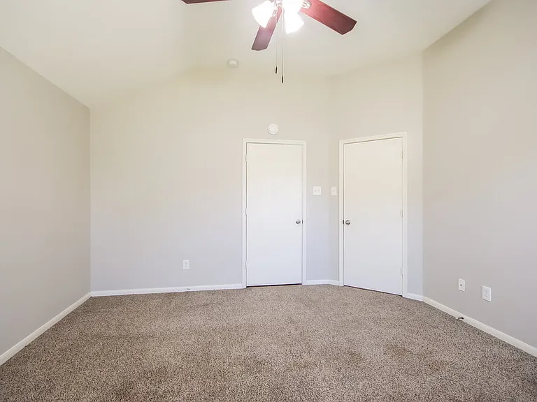 12002 Green Butte Ct — Photo 9