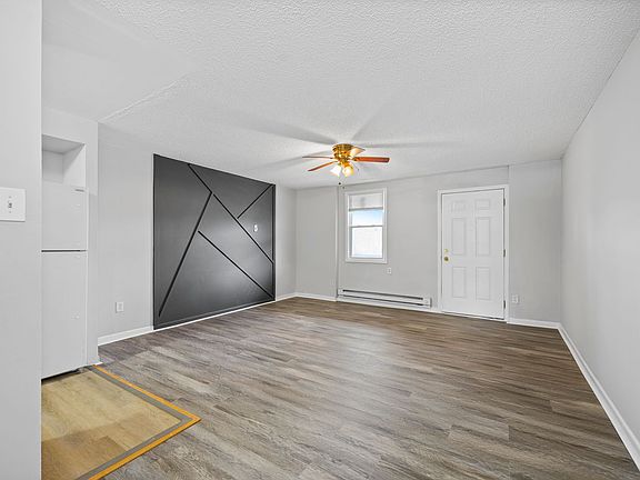 3rd image of 6935 N 15th St APT J4