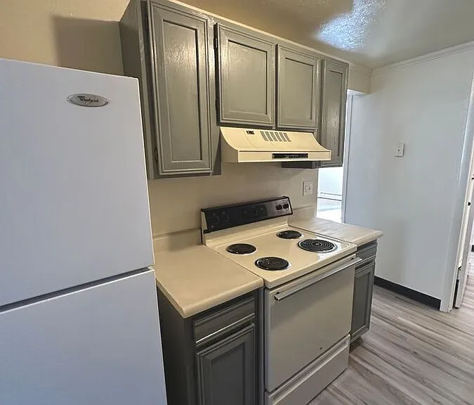 461 El Paso Blvd #F — Photo 5