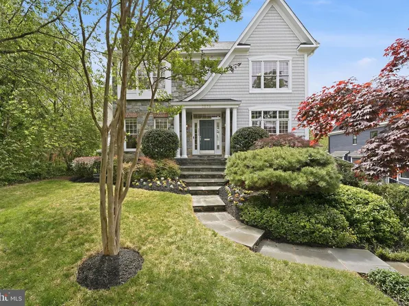 5836 Conway Rd, Bethesda, MD 20817