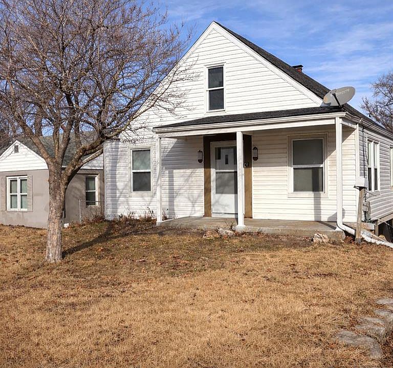 1st image of 825 Walters Dr