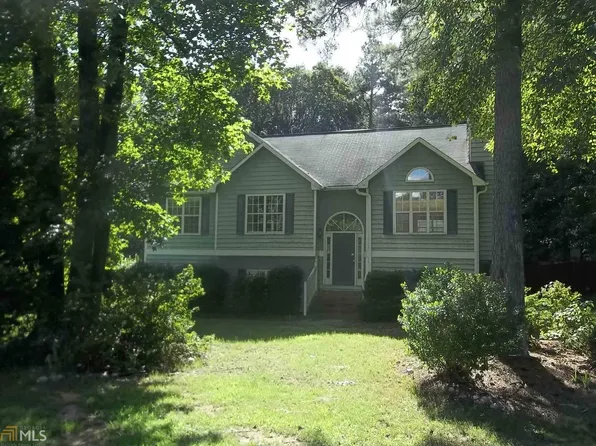 18 Marsha Way, Sharpsburg, GA 30277