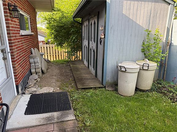 5th image of 459 Glenview Dr