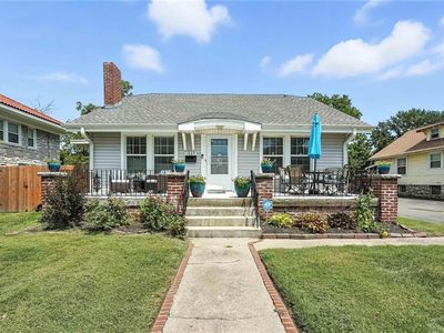 1809 S Sterling Ave, Independence, MO, 64052