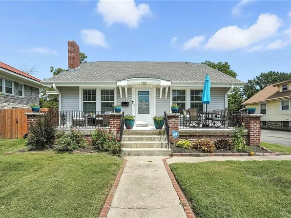 1809 S Sterling Ave, Independence, MO 64052