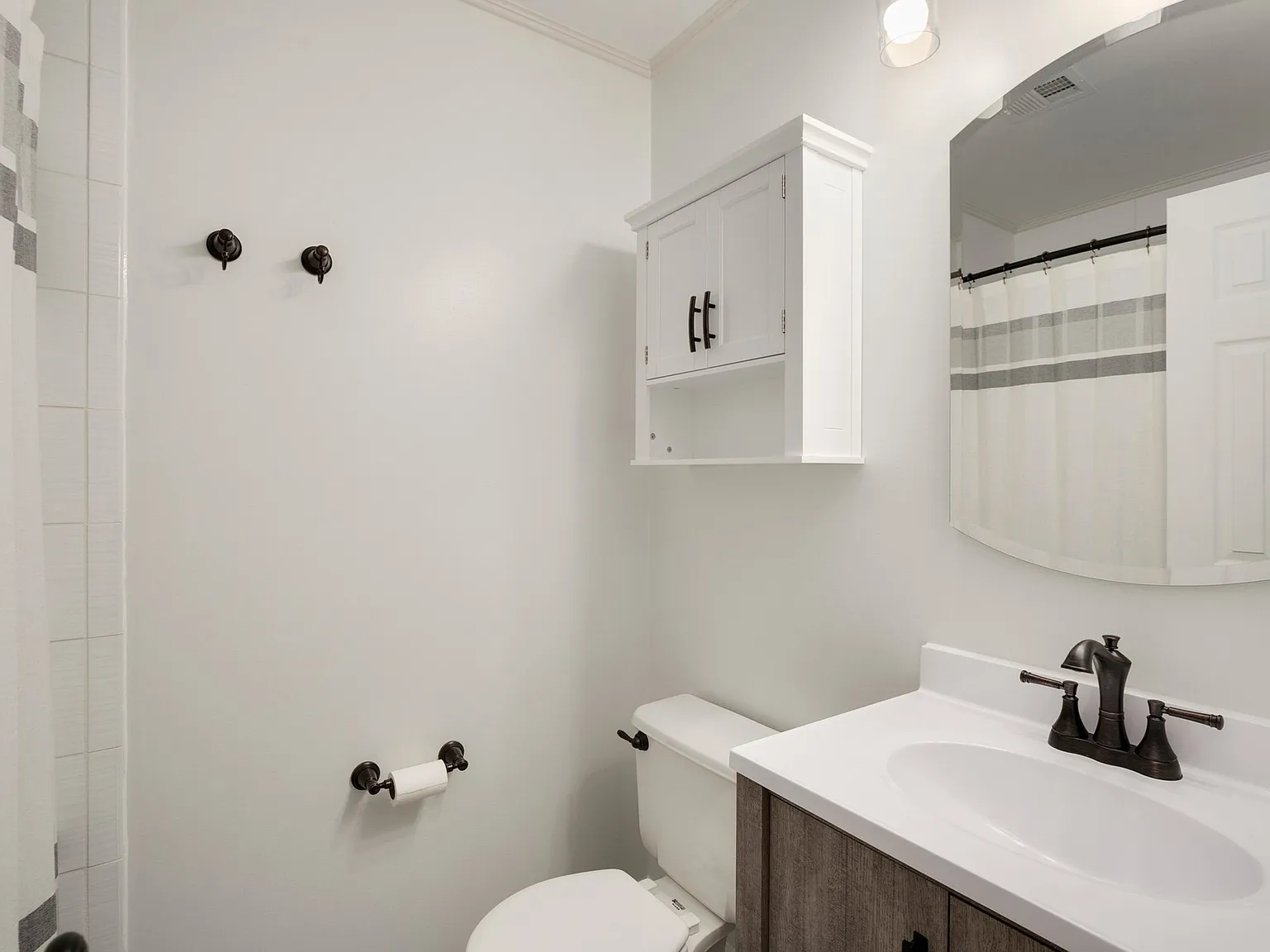 13421 Parcher Ave — Photo 2