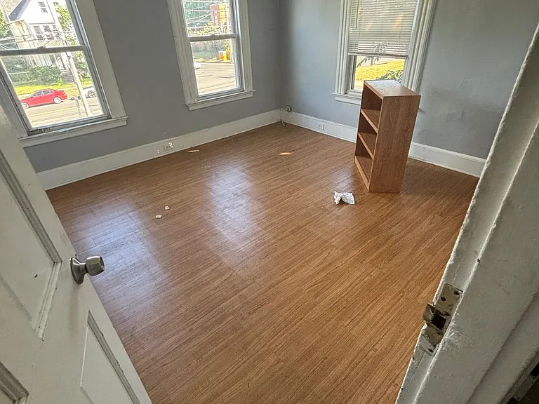 351 Elm St #2 — Photo 4