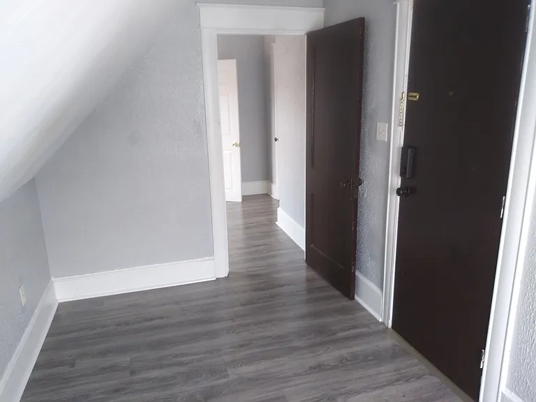 48 Covell St #3E — Photo 5