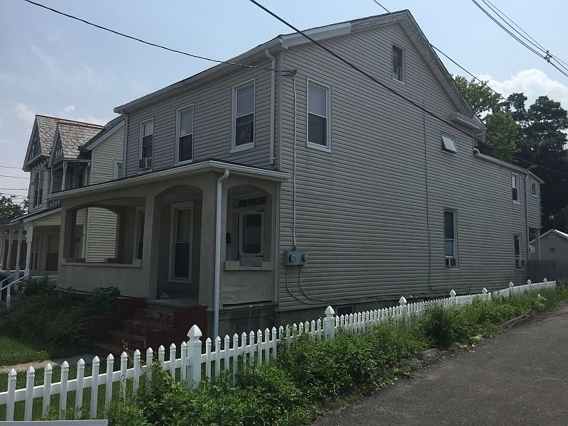 2nd image of 241 Spring St