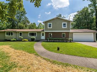 14655 Westwood Dr, Novelty, OH 44072