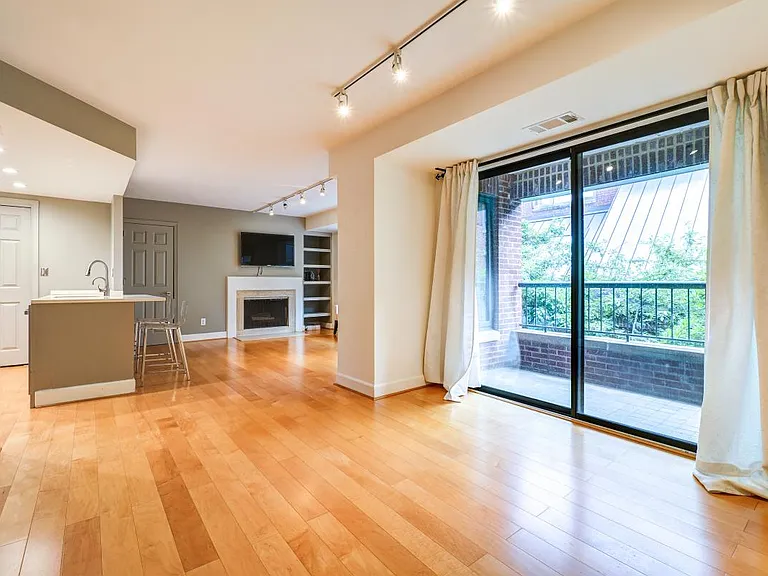 1080 Wisconsin Ave NW #2019 — Photo 9