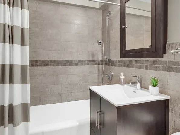 136 East 56th Street 8H image 5 of 5