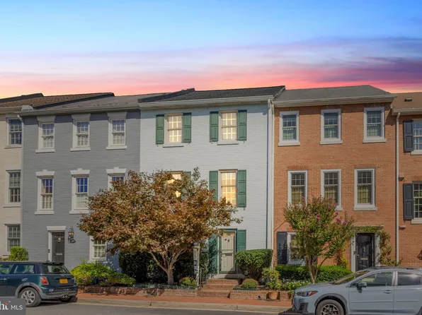 107 Pommander Walk, Alexandria, VA 22314