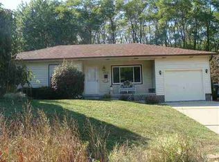 905 S Linden St, Normal, IL 61761