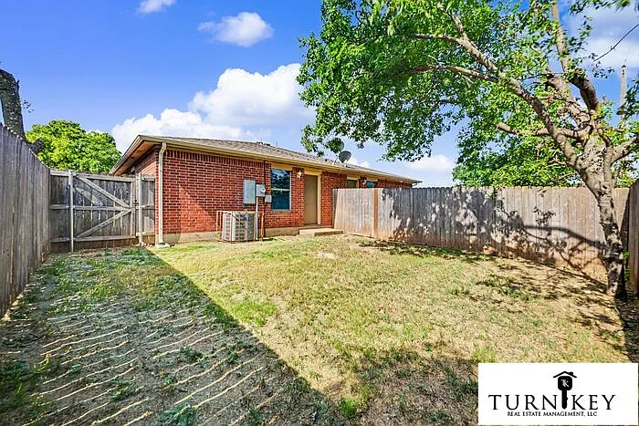 8028 Tanner Ave — Photo 23