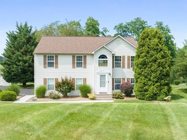 10022 Ziegels Church Rd, Breinigsville, PA 18031
